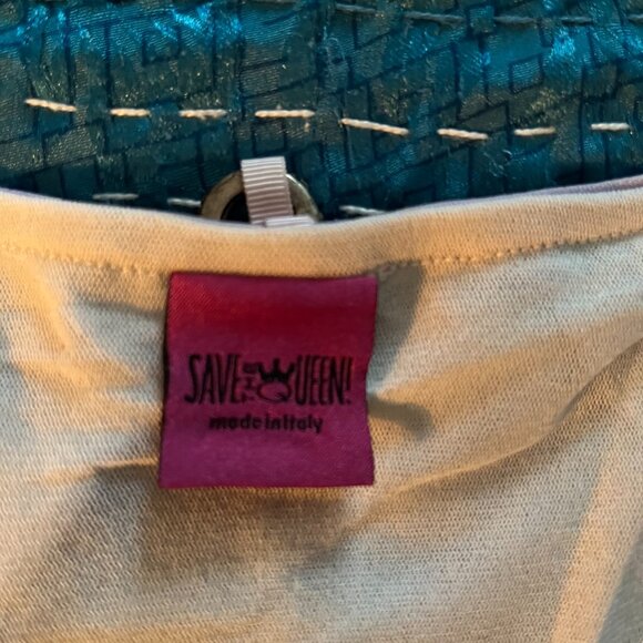 Save the Queen Light Knit Dress - Picture 5 of 10